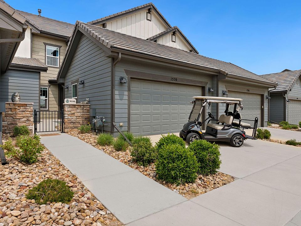 2-car garage and entry way