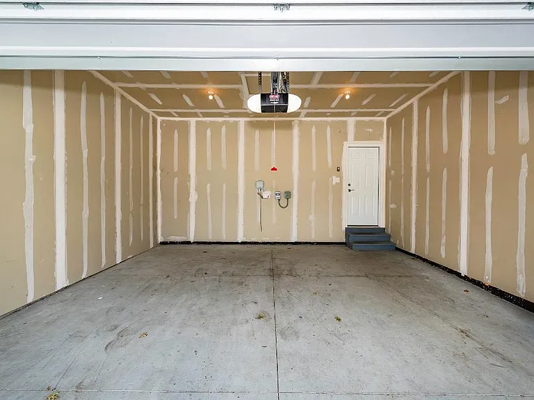 2801 Dillon Dr — Photo 15