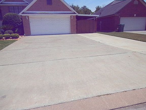 4th image of 208 Audubon Woods Ct