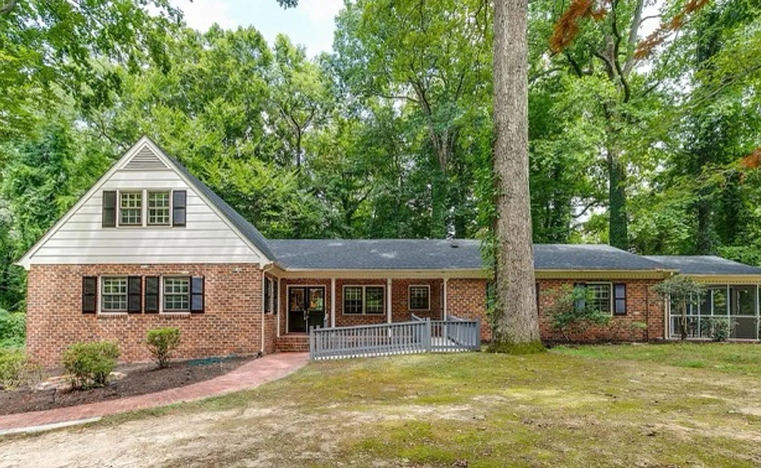 5 bed, 3.5 bath, 3424 sqft, $3,195 — Photo 1