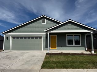 604 NE Mitchell St #169, Madras, OR 97741