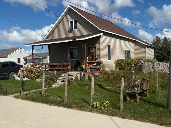 10705 Michigan Ave, Posen, MI 49776