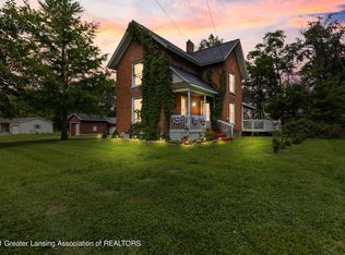 1010 W Main St, Grand Ledge, MI 48837