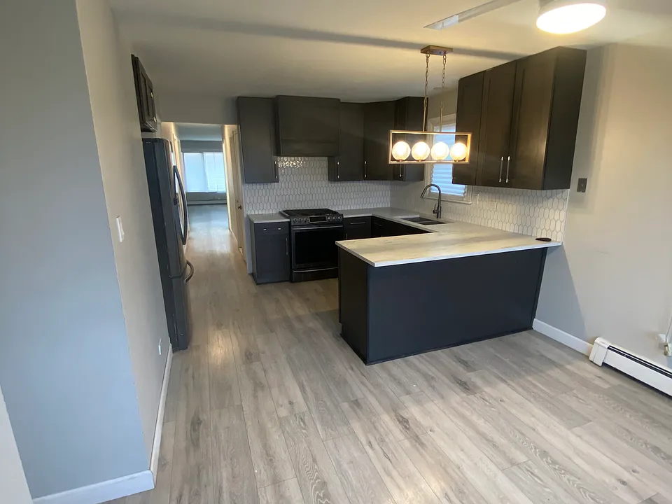 439 Madison Ave #2