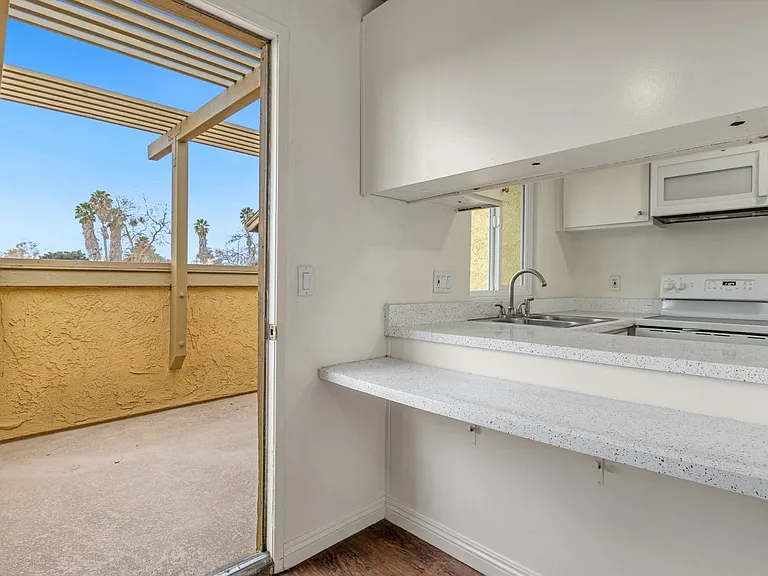 Park Place Apartments — Photo 53