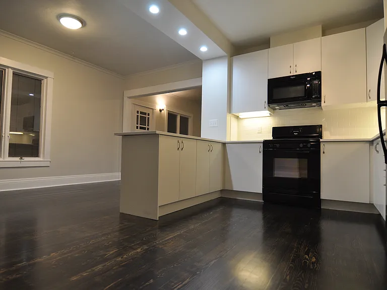2860 Chase St #A — Photo 1