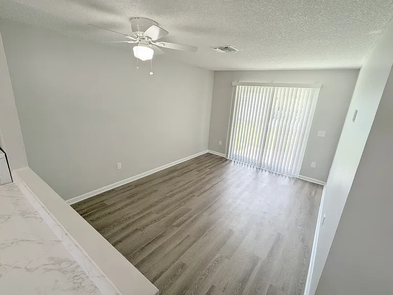 3031-3045 Springfield Ln #3035 — Photo 18
