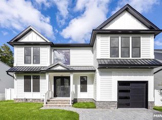 457 The Fenway, River Edge, NJ 07661