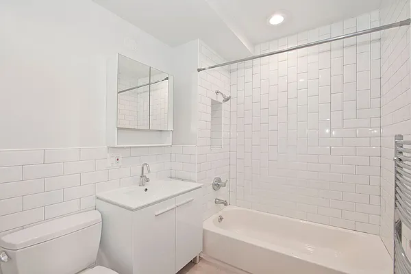 Rented by Bold Marketing | media 24