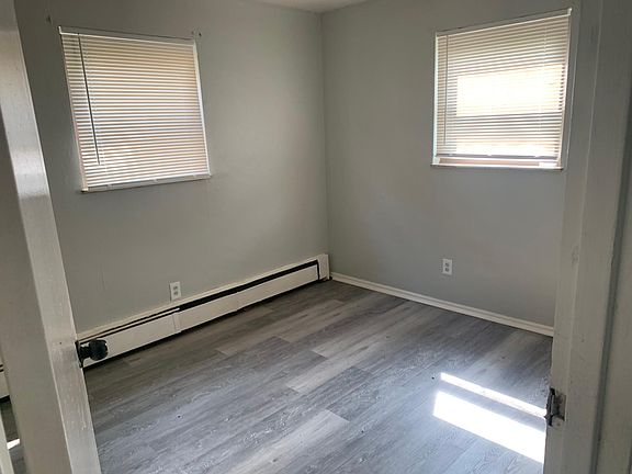 5th image of 2860 Harrison Ave #7