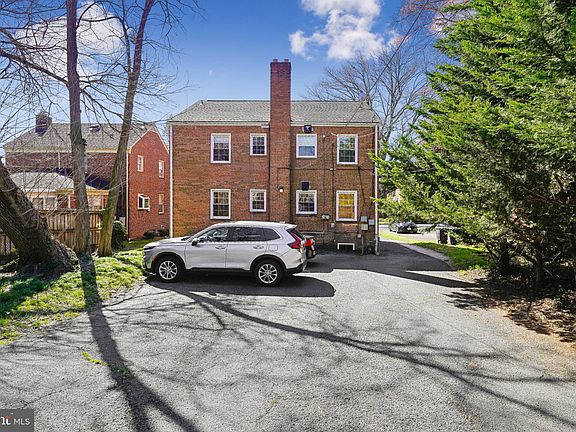 2nd image of 4023 18th Rd N APT 1A