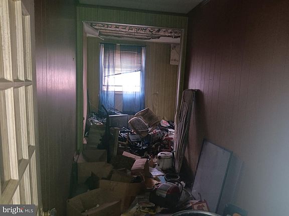 5th image of 2908 Baker St