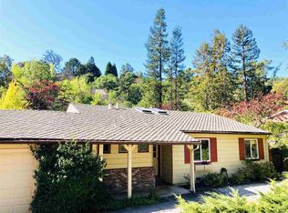 226 Overhill Rd, Orinda, CA 94563