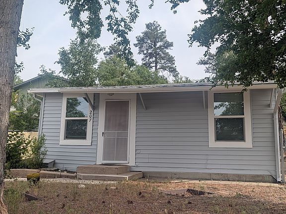 2nd image of 207 W Navajo Dr