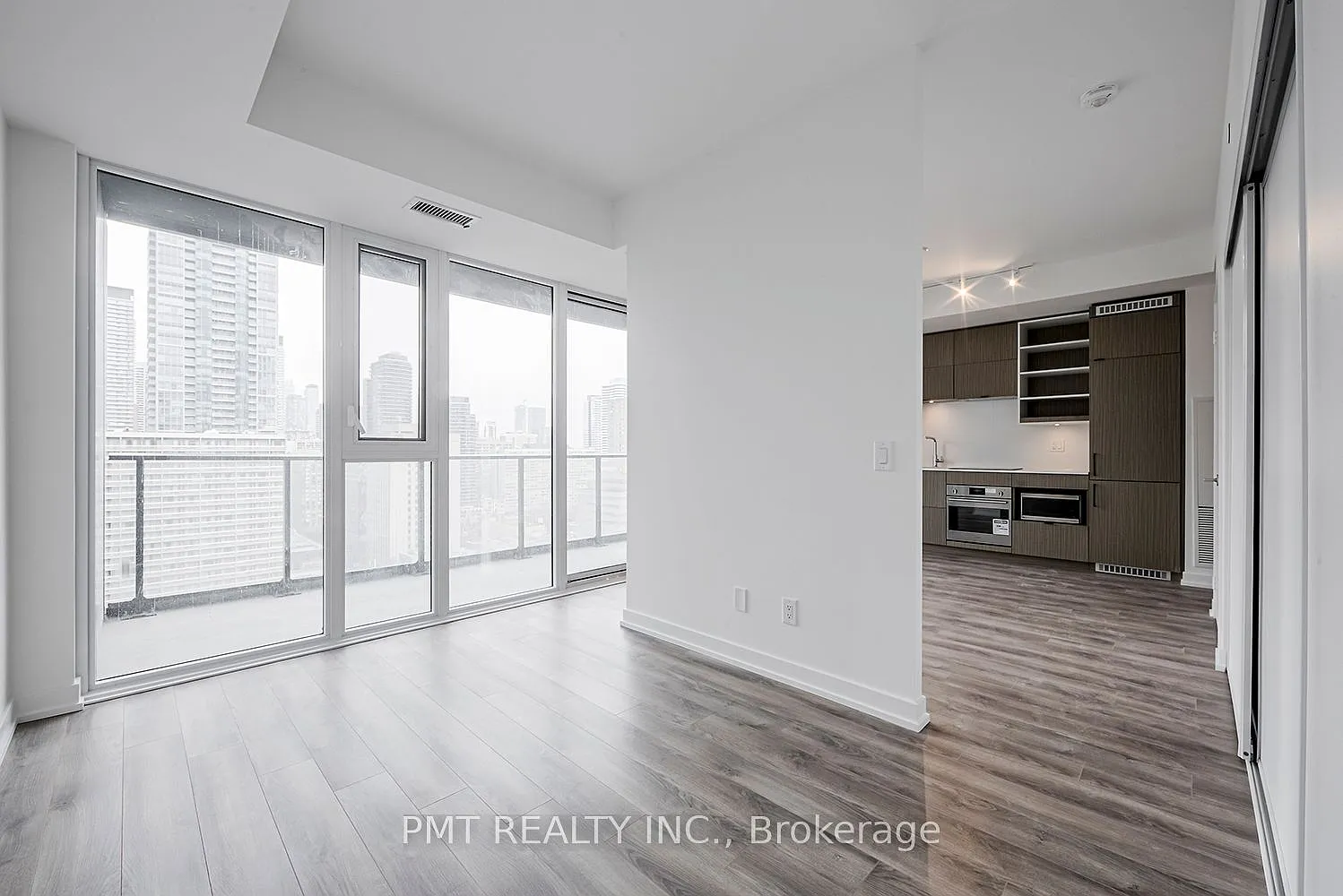 1 bed, $2,290 — Photo 3