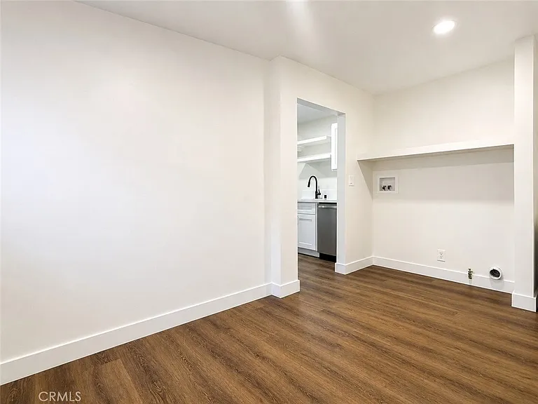 11151 Duncan Ave — Photo 13