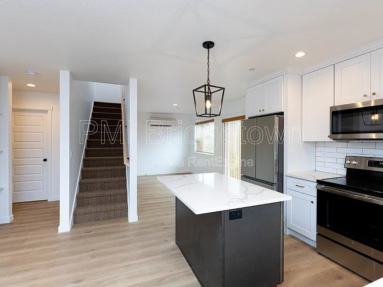 6506 SE 63rd Ave — Photo 8