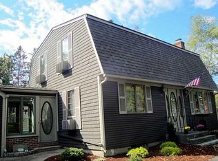 94 Main Ave, Warwick, RI 02886