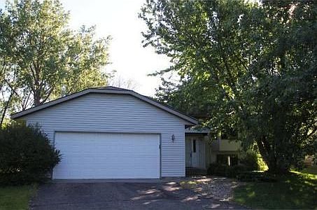 1st image of 432 9th Ave N