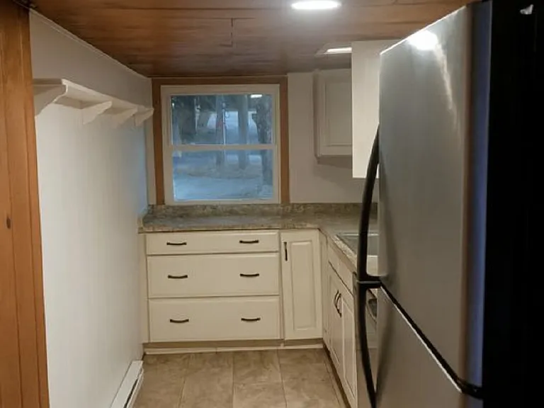 1065 Mountain View St — Photo 5