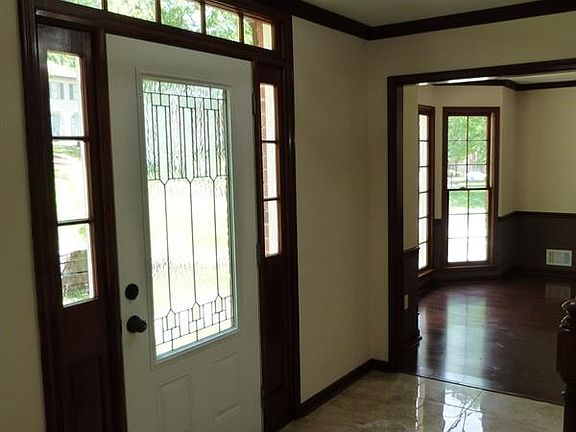 2nd image of 3685 Hofstra Ct