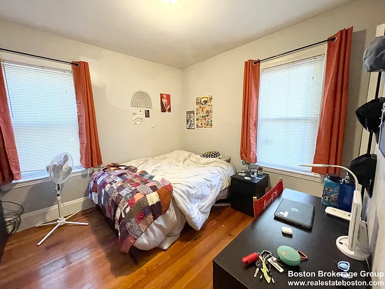 9 Taft St #2 — Photo 7