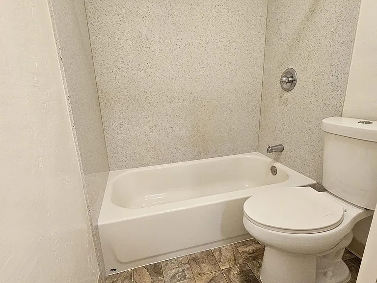 2355 5th Ave #2 — Photo 8