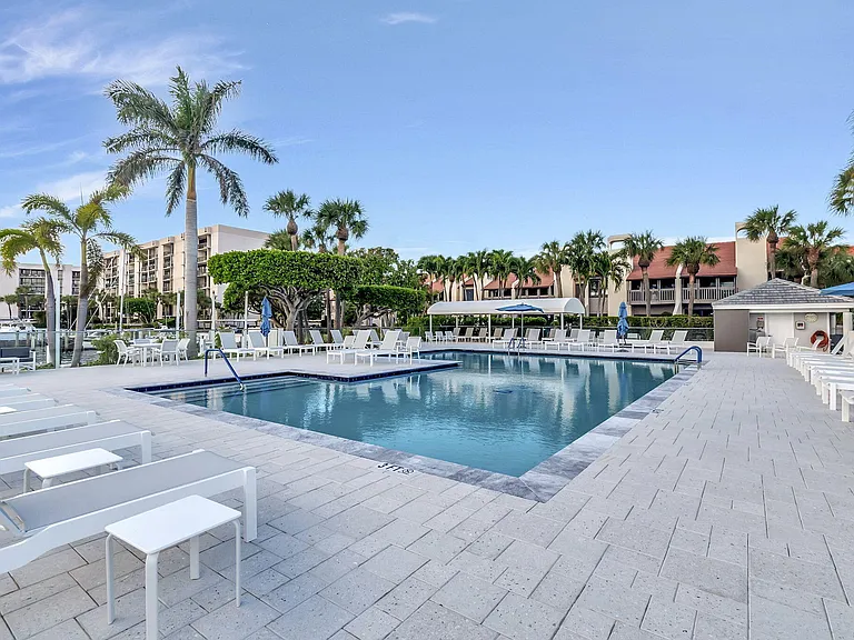 2707 N Ocean Blvd #306D — Photo 42