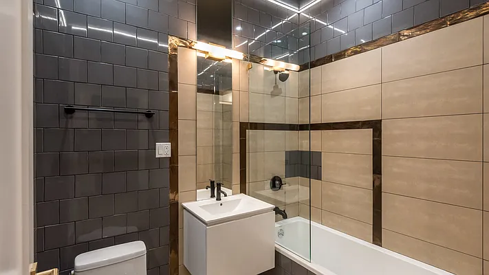 Rented by Nooklyn NYC LLC | media 38