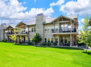 508 Guthrie Pl #902, Dover, ID 83825