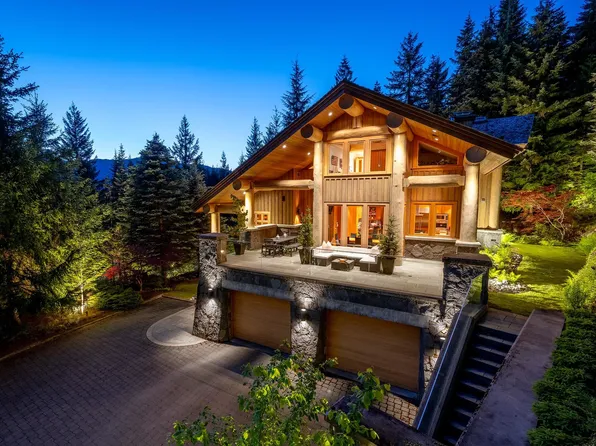 4673 Blackcomb Way, Whistler, BC V8E 0Z3