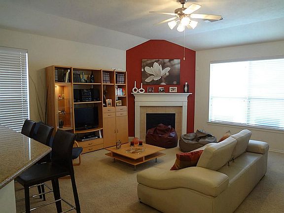 4th image of 25914 Orchard Knoll Ln