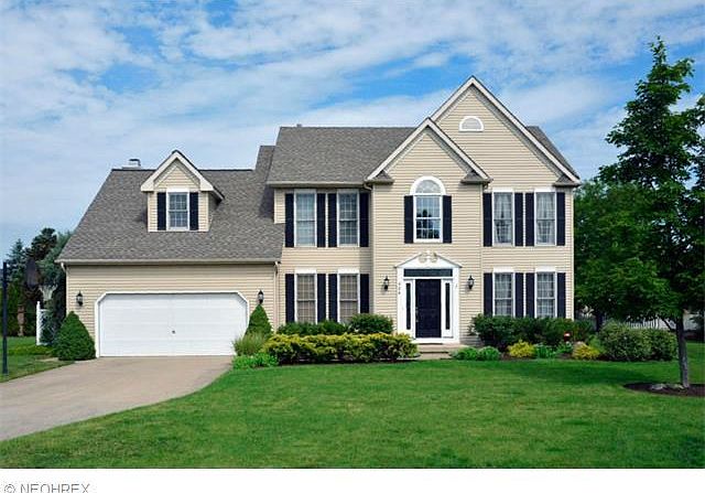 1st image of 584 Arborside Ln