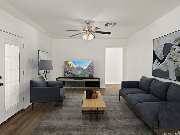 4th image of 4915 LONGFELLOW BLVD