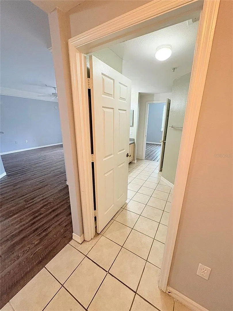 Available Now: 1 Bed 1 Bath Condo In Gated Community — Photo 3