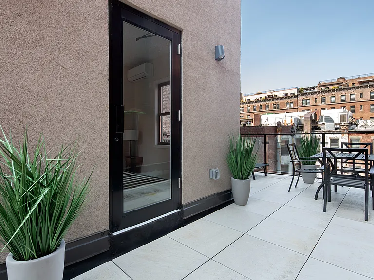 103 W 72nd St #PHA — Photo 4