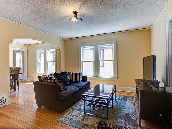 3rd image of 2738 Thomas Ave N