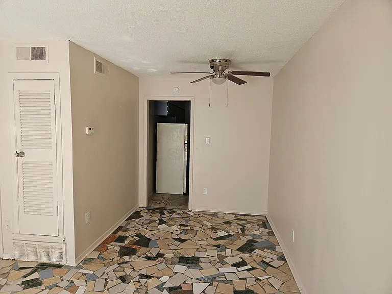3737 Hillbrook Rd #5 — Photo 7