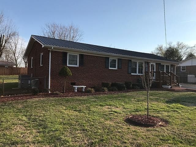 2nd image of 117 Cherokee Dr
