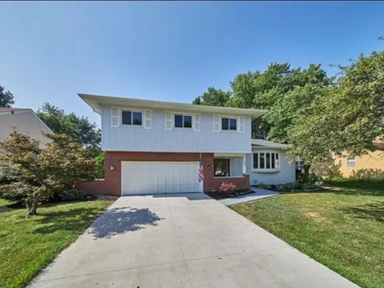 885 Prince William Ln — Photo 1