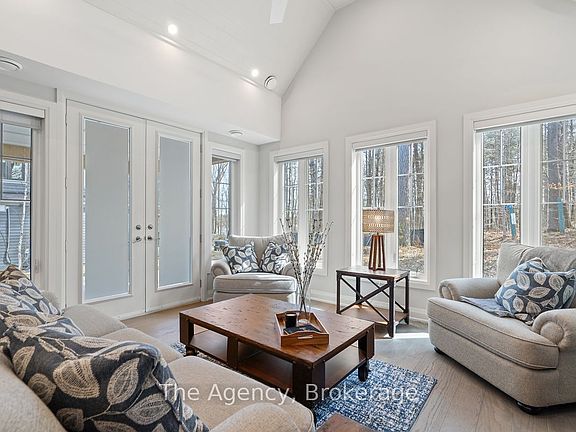 2nd image of 2054 Peninsula Rd #39