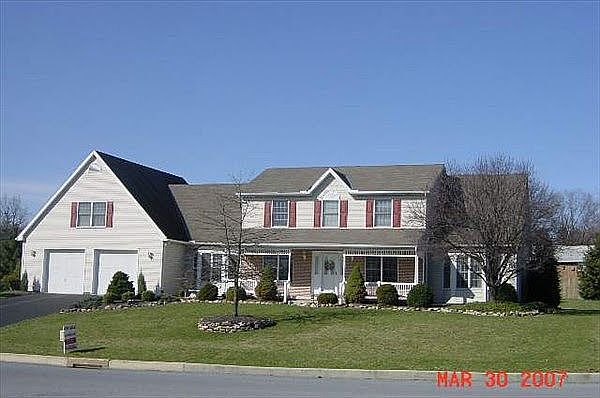 2nd image of 1512 Pine Hollow Rd