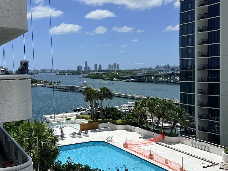 1717 N Bayshore Dr #1541 — Photo 12