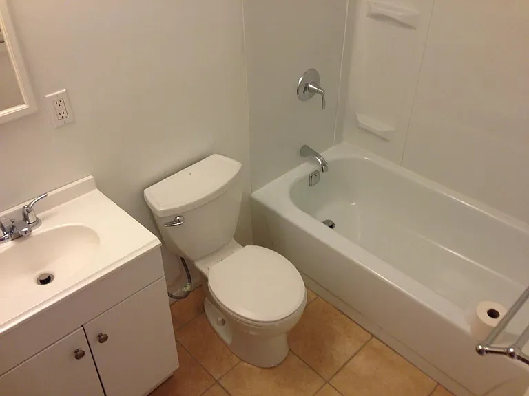 1449 State Ave #6 — Photo 10