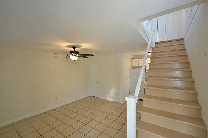 1 bed, 1.5 bath, 700 sqft, $1,700 — Photo 4