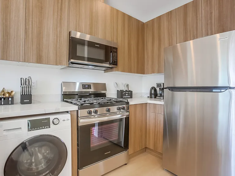 510 Nautilus St #1 — Photo 12