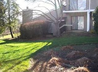 1 Evergreen Dr, Clinton, NJ 08809