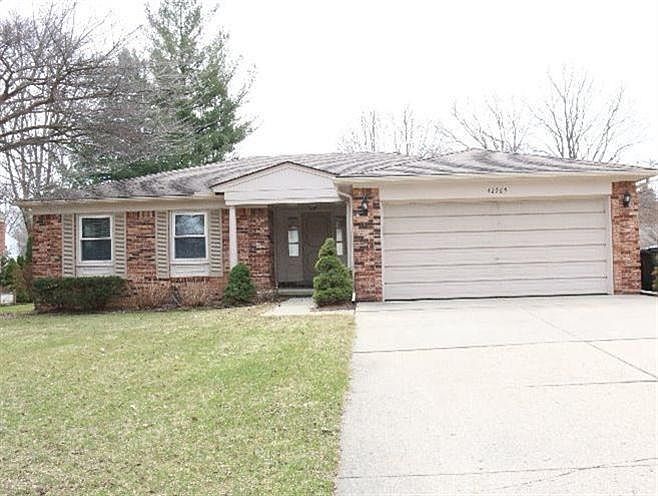 1st image of 42265 Sunnydale Ln