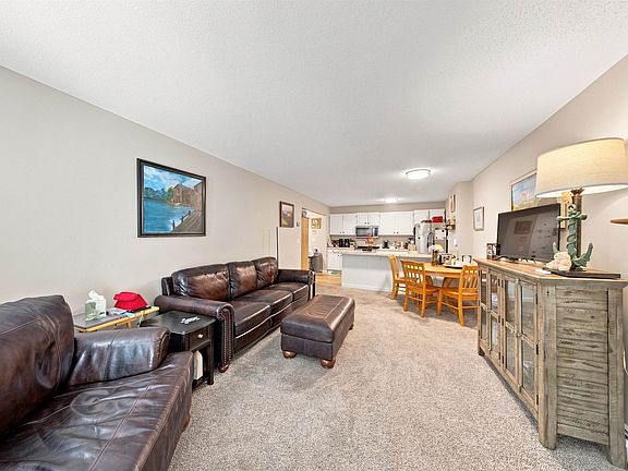 3rd image of 120 Fisherville Road #86