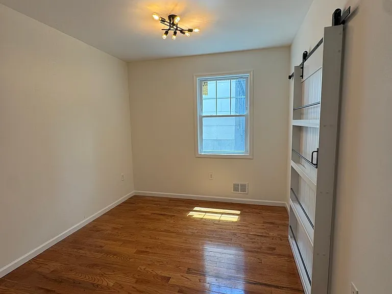 189 Terrace Ave #1 — Photo 5
